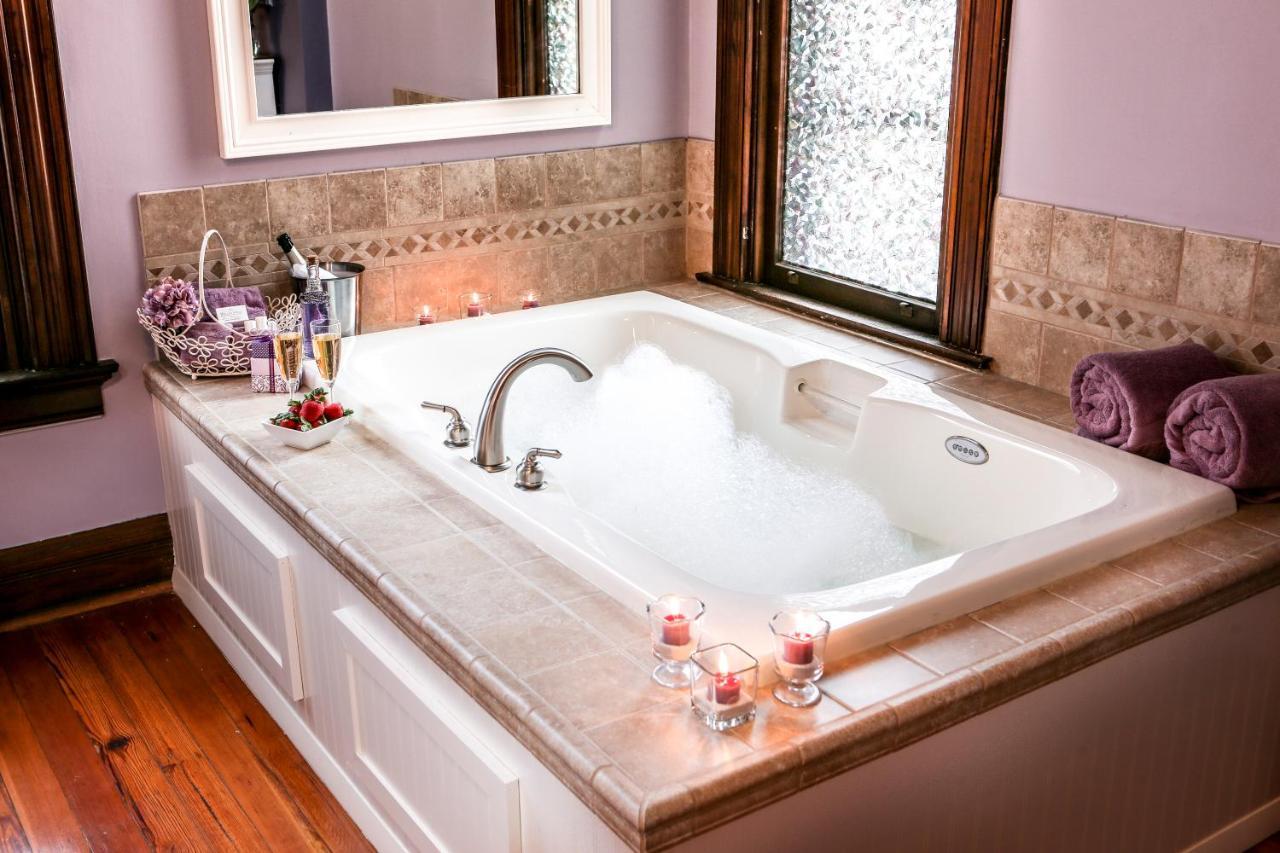 Bed and Breakfast Weller Haus Bed, Breakfast & Event Center à Bellevue Extérieur photo