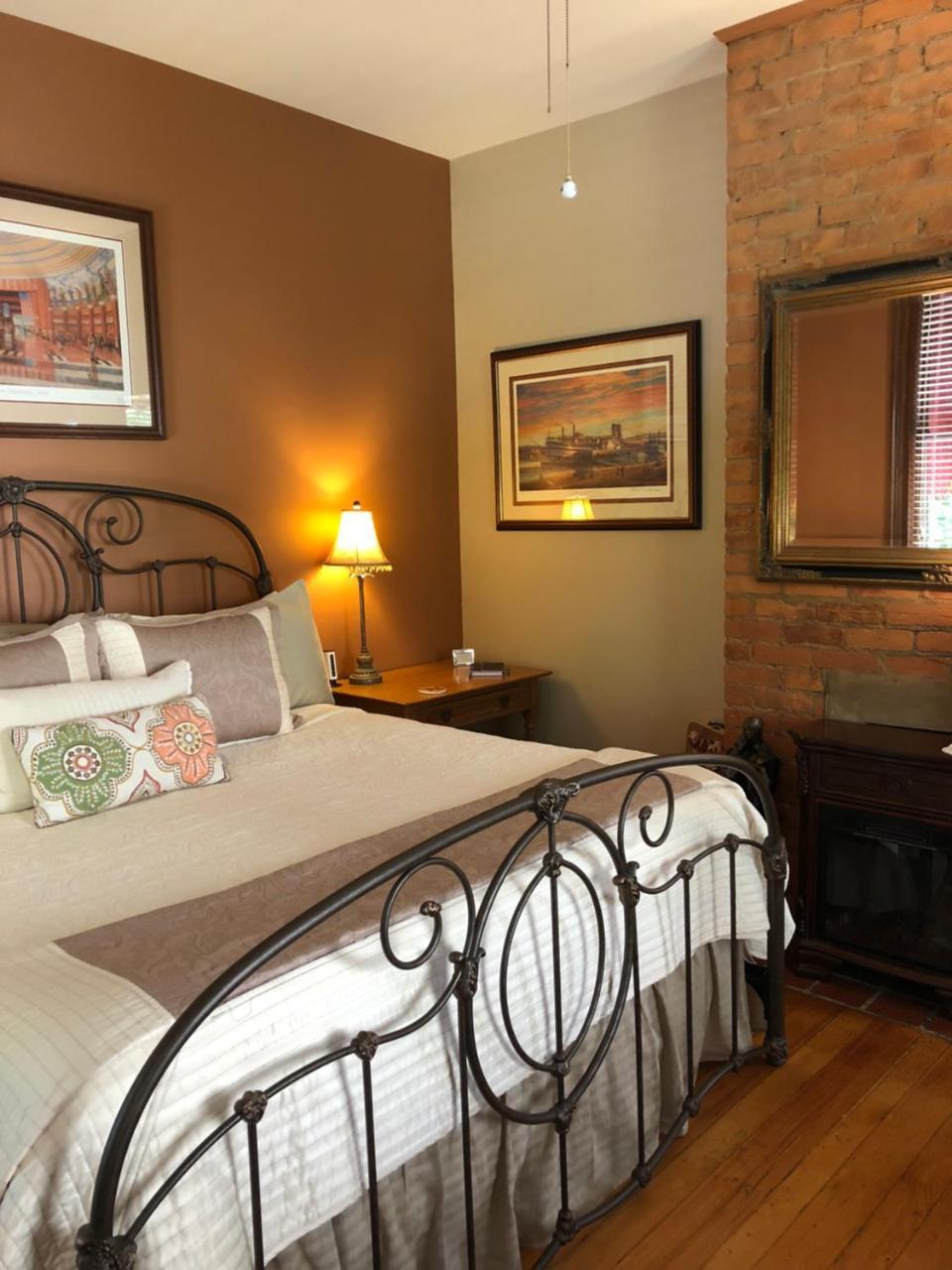 Bed and Breakfast Weller Haus Bed, Breakfast & Event Center à Bellevue Extérieur photo